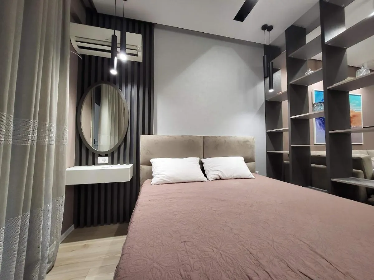 Eden'S Apartment فلورا